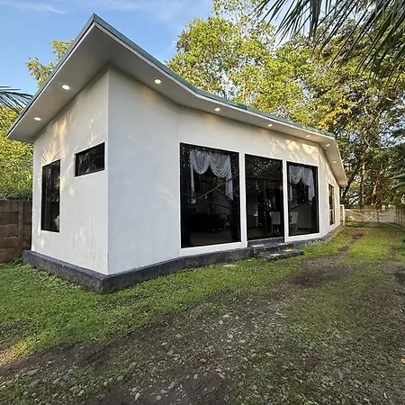 Wahi Maluhia Apartment Cahuita Exterior photo